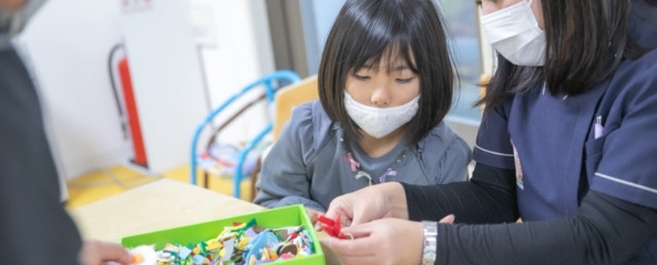 併設の児童発達支援センターと連携